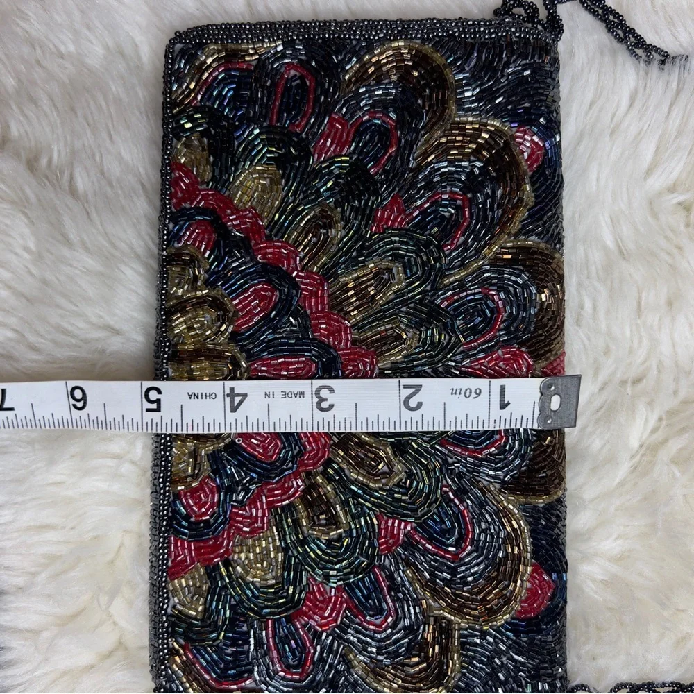 Vintage art deco style sparkling beaded formal purse/clutch - Picture 14 of 16